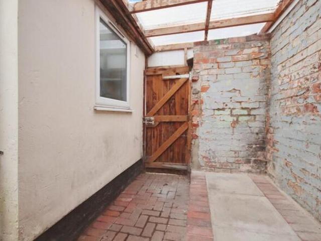 Cottage for sale in New Boultham, Brayford