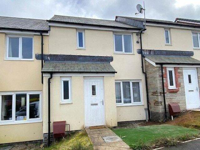 House for sale in Lamellion, Cornwall