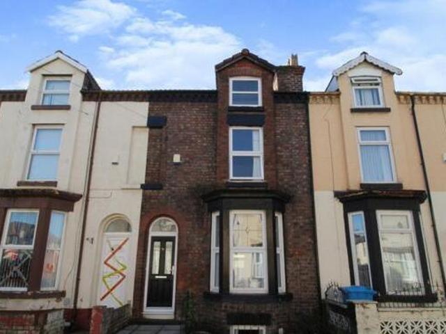 House for sale in Calderstones