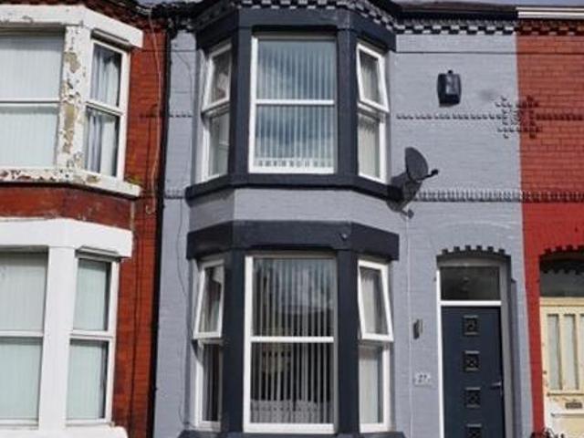 House for sale in Calderstones