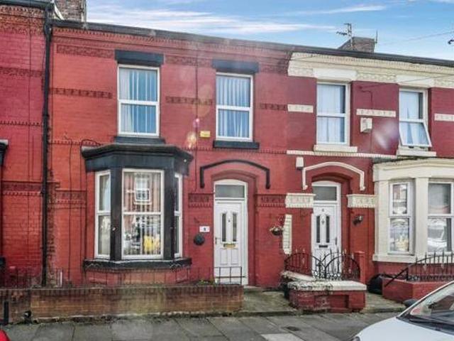 House for sale in Calderstones