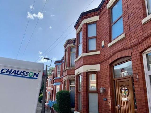 House for sale in Calderstones