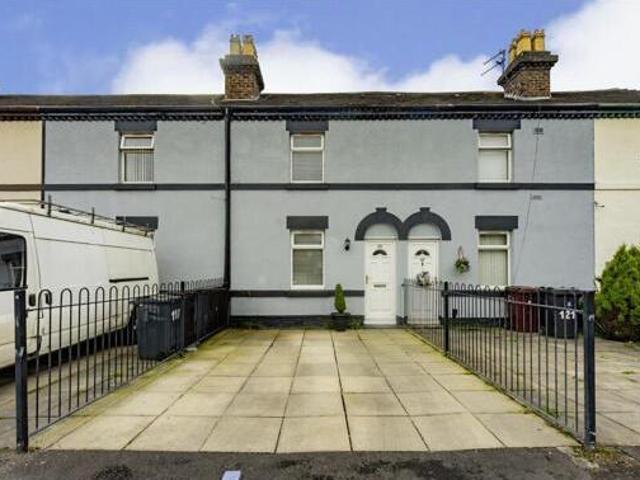 House for sale in Calderstones