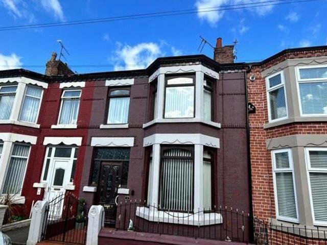 House for sale in Calderstones