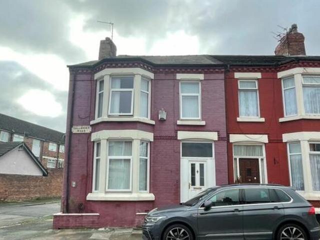 House for sale in Calderstones