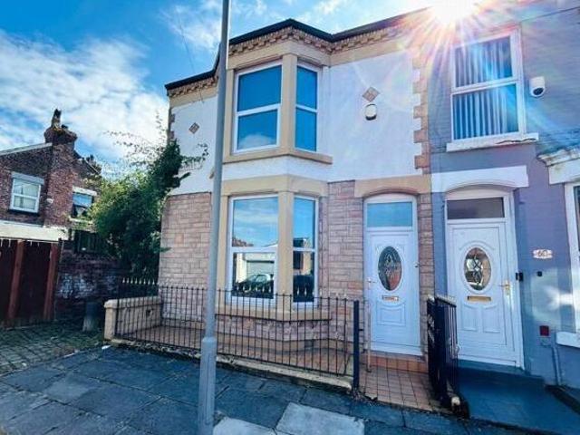 House for sale in Calderstones