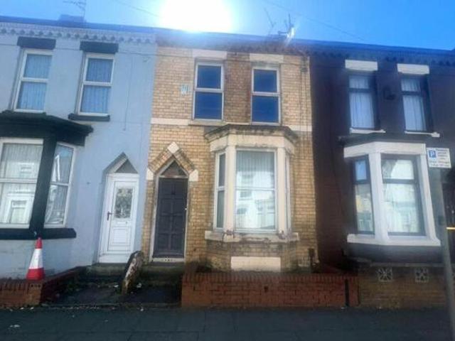 House for sale in Calderstones