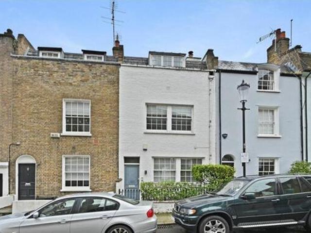 House for sale in Lyons, Greater London