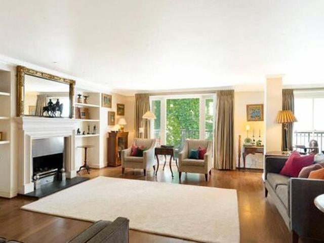 House for sale in City of London, Greater London