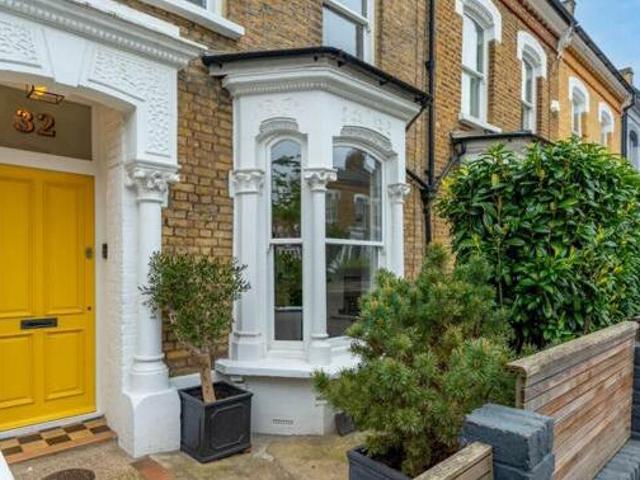 House for sale in Lyons, Greater London