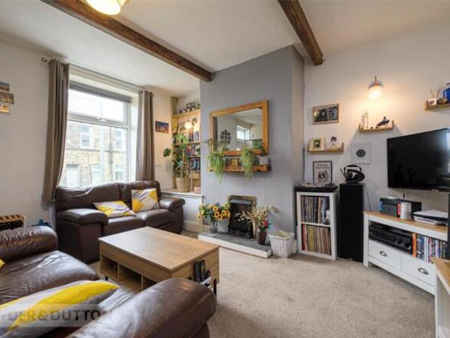 Cottage for sale in Huddersfield, West Yorkshire