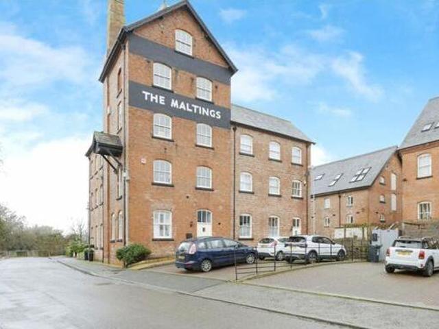 House for sale in Elmfield, Leicestershire