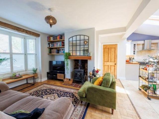 Cottage for sale in Newport Pagnell