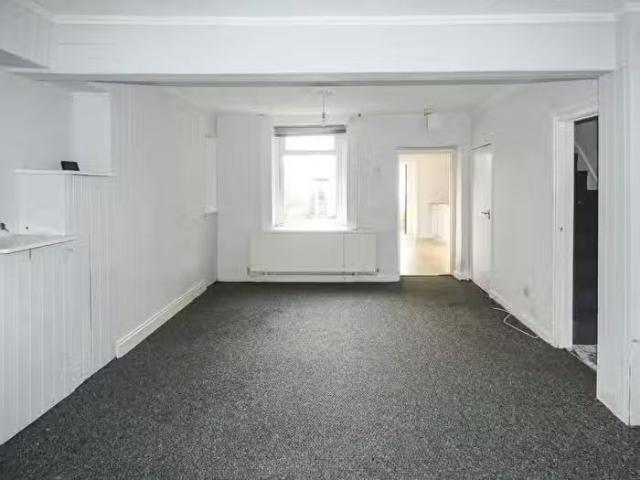 House for sale in Taibach