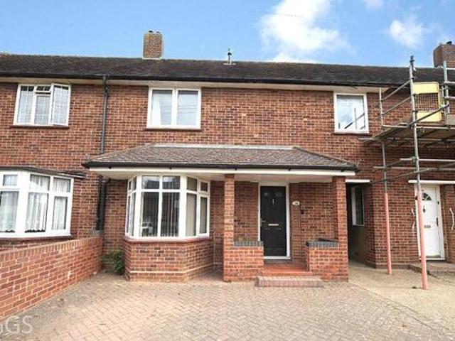 House for sale in Luton