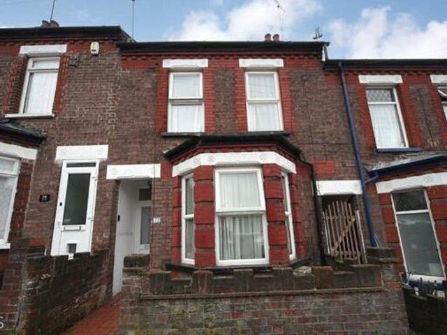 House for sale in Luton