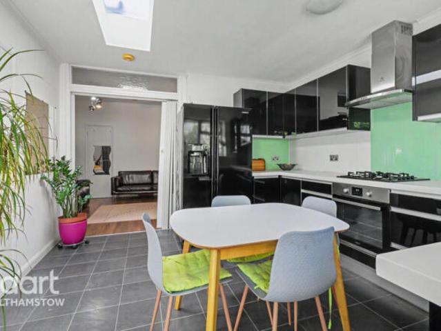 Cottage for sale in Walthamstow, Greater London