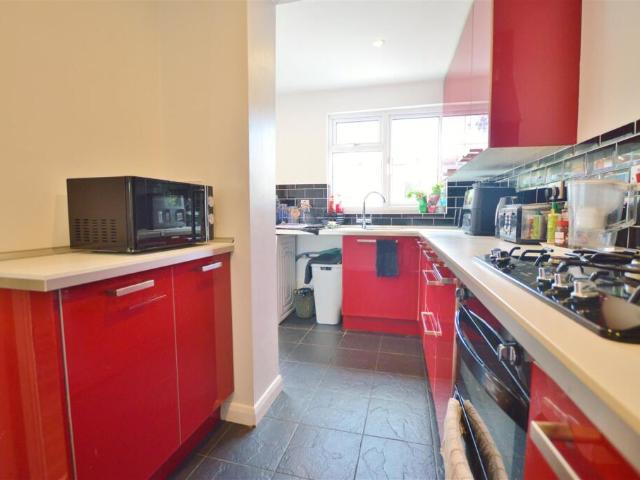 Terraced House for sale in Slough