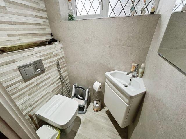 Cottage for sale in Brownlow Fold, Lee Bank