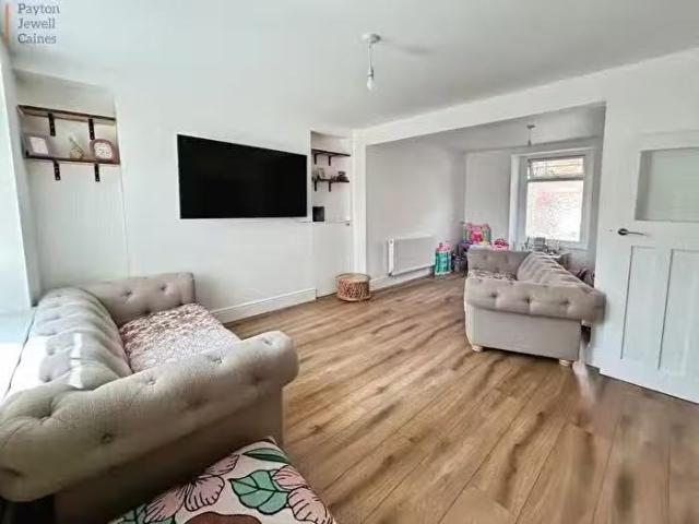 House for sale in Taibach