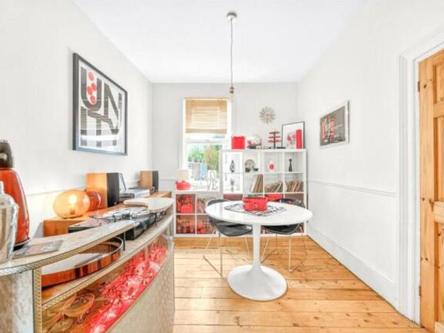 Cottage for sale in Walthamstow, Greater London