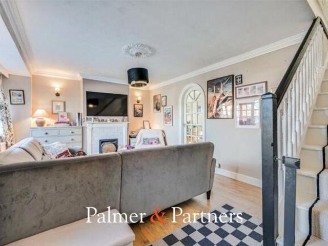 Cottage for sale in Moulsham, Chelmsford