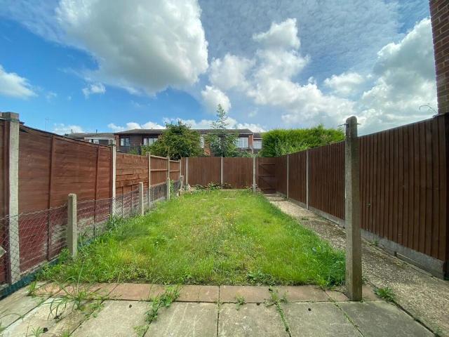 Terraced House for sale in Slough