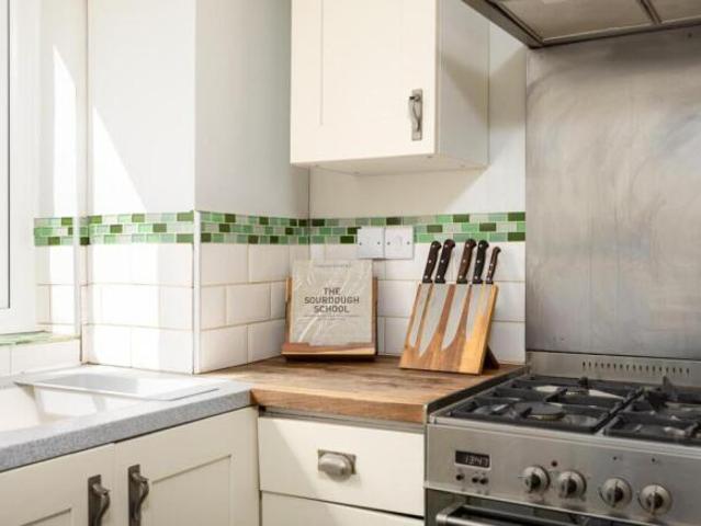 Cottage for sale in Wapping Wharf, Feckenham
