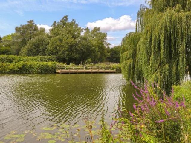Cottage for sale in Midway, Kent