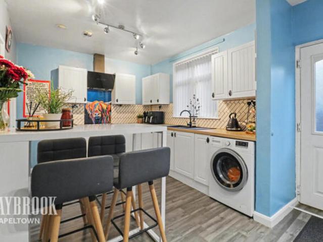 Cottage for sale in Sheffield Lane Top, Firth Park