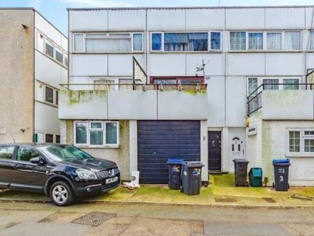 House for sale in Surrey