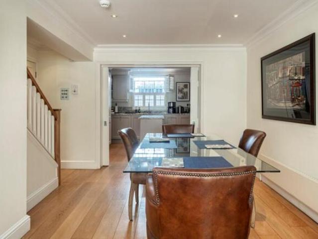 Cottage for sale in Cat Hill