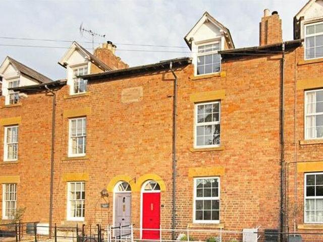 House for sale in Fossebridge, Gloucestershire