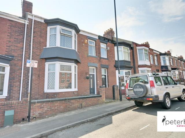 Terraced House for sale in Barnes
