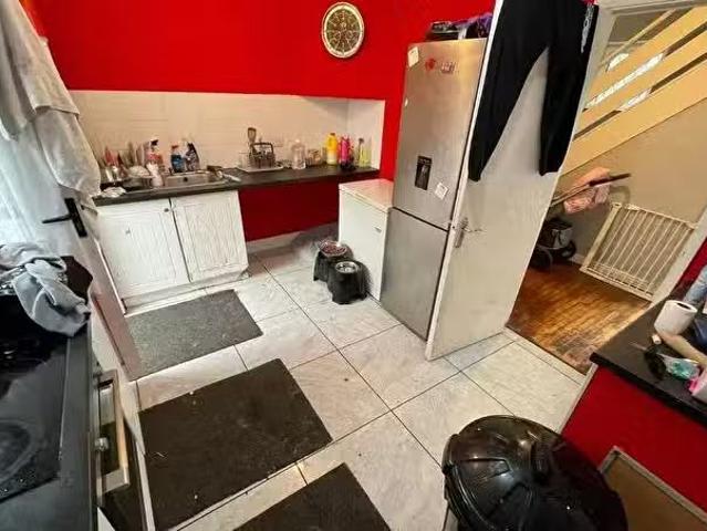 House for sale in Yiewsley