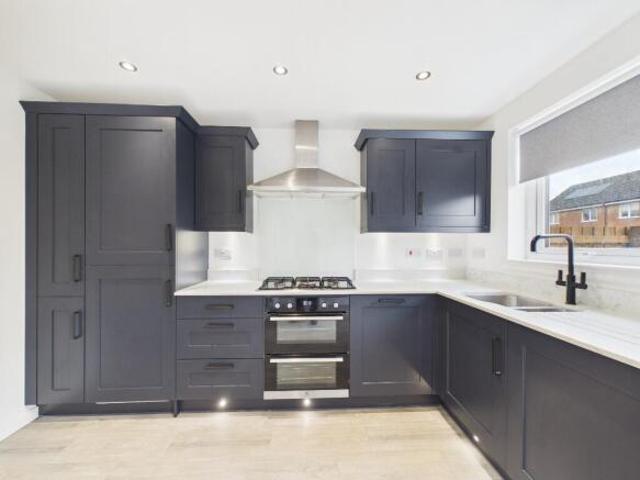 Cottage for sale in Darnley, Scotland