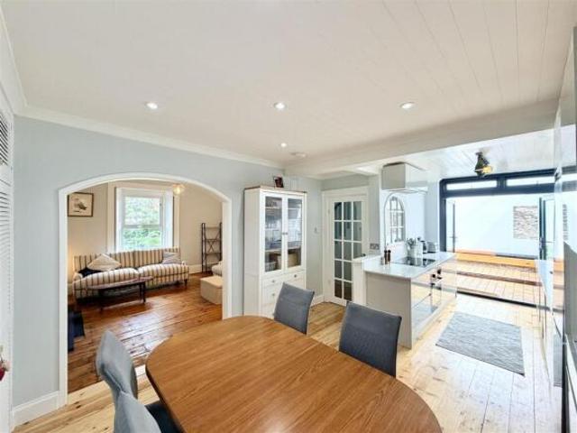 Cottage for sale in Mount Wise