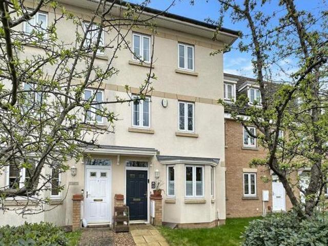 House for sale in Northampton, Northamptonshire