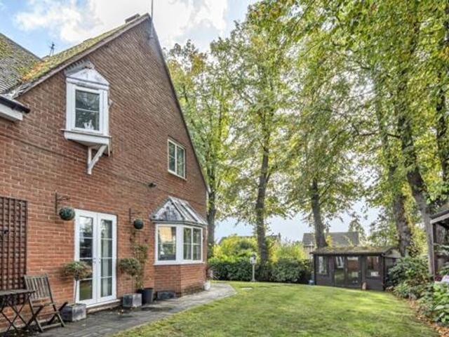 House for sale in Northampton, Northamptonshire