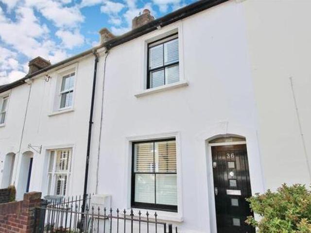 House for sale in Isleworth, Greater London