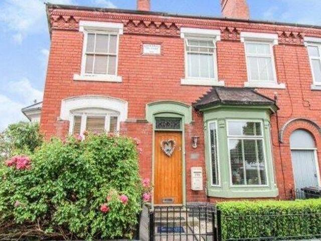 House for sale in Stourbridge, West Midlands