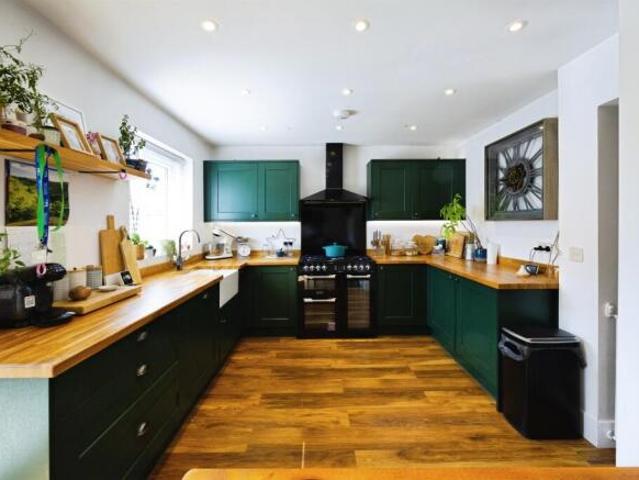 Cottage for sale in Willesborough, Bridgefield
