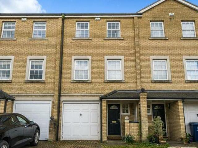 House for sale in The Slade, Oxfordshire