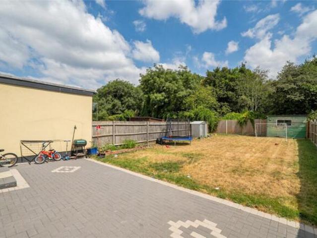 Cottage for sale in Greater London