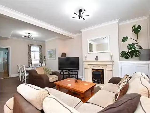 House for sale in Bowling Bank