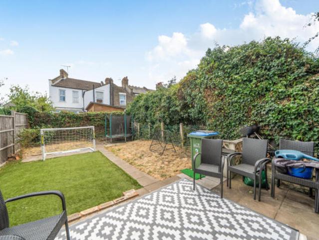 Cottage for sale in Plumstead, Greater London