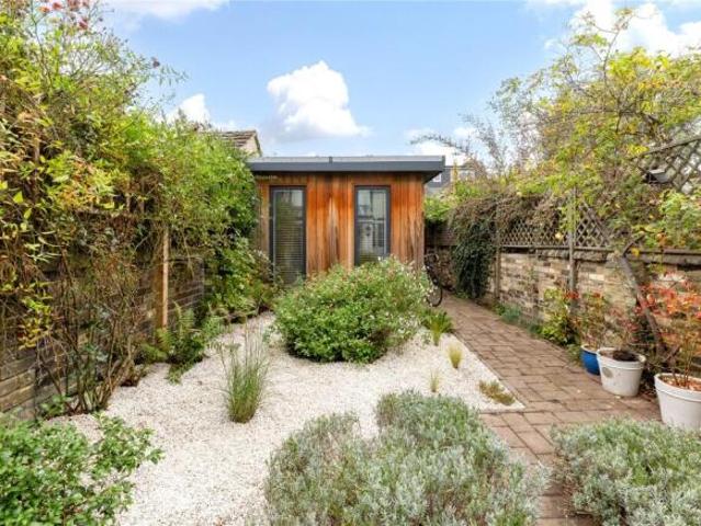 Cottage for sale in Arbury, Cambridgeshire