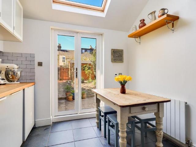 Cottage for sale in Arbury, Cambridgeshire