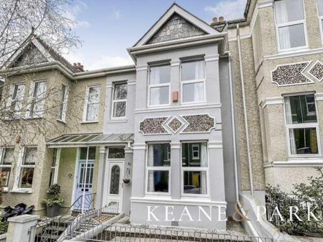 House for sale in Follaton, Strode