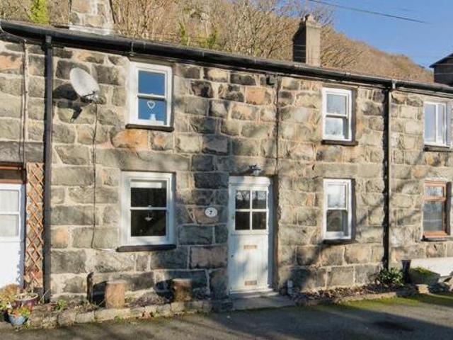 House for sale in Porthmadog, Wales